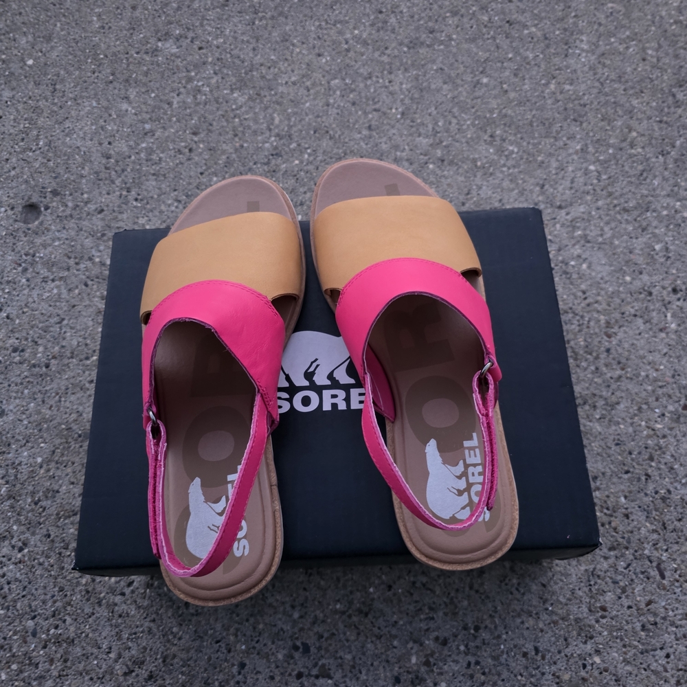 Sorel Women's Pink and Tan Size 7  Sandals - Picture 11 of 12